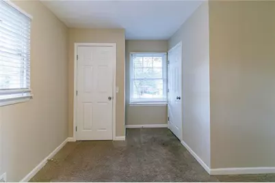 929 Pine Roc Drive, Stone Mountain, GA 30083 - Photo 14