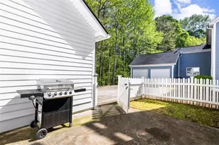 4606 Liberty Square Dr, Acworth, GA 30101 - Photo 6