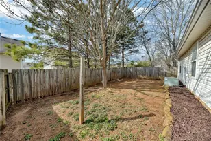 100 Highland Falls Dr, Hiram, GA 30141 - Photo 8