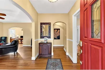 601 Ridgewood Avenue, Gainesville, GA 30501 - Photo 4