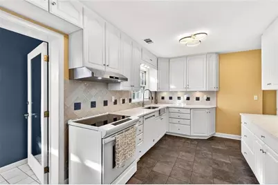 601 Ridgewood Avenue, Gainesville, GA 30501 - Photo 8