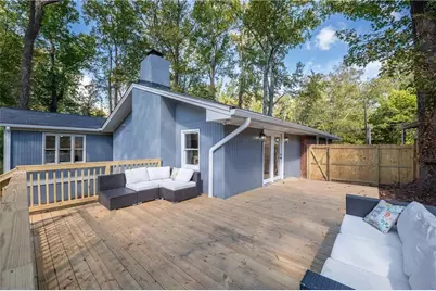 2555 McCurdy Way, Decatur, GA 30033 - Photo 6