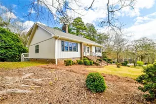 1297 Lake Shore Cir, Gainesville, GA 30501 - Photo 12