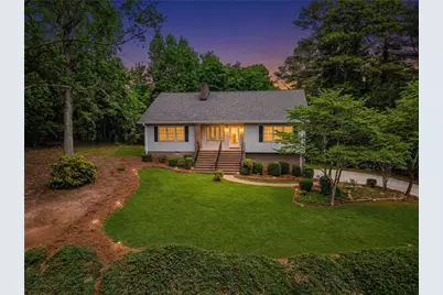 1297 Lakeshore Circle, Gainesville, GA 30501 - Photo 2