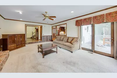 2585 Bridgewater Circle, Gainesville, GA 30506 - Photo 10