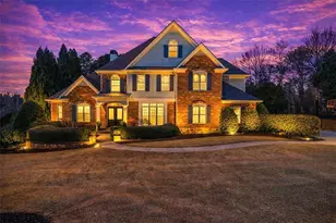 4638 Manor Dr, Gainesville, GA 30506 - Photo 2