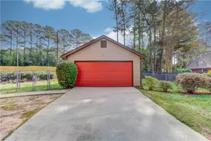 3315 Pleasant Shade Ct, Atlanta, GA 30340 - Photo 2