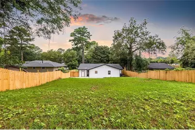 2715 Ellen Way, Decatur, GA 30032 - Photo 18