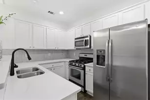 1076 N Village Dr, Decatur, GA 30032 - Photo 14