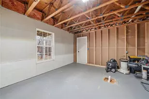 303 Crestworth Crossing, Powder Springs, GA 30127 - Photo 30