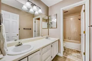 3833 Savannah Square E, Atlanta, GA 30340 - Photo 24