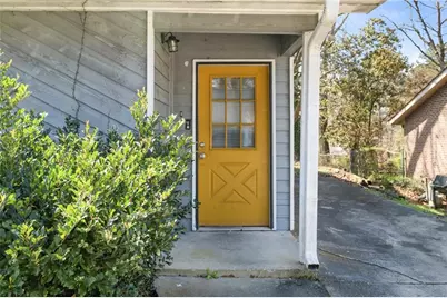 1156 Pinedale Circle NW, Conyers, GA 30012 - Photo 2