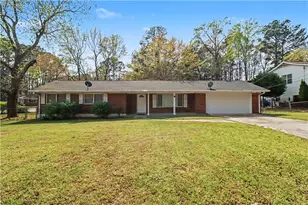 727 S Carter Dr, Jonesboro, GA 30236 - Photo 1