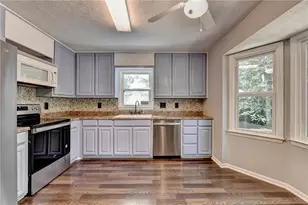 2591 Bechers Brook, Lawrenceville, GA 30043 - Photo 10