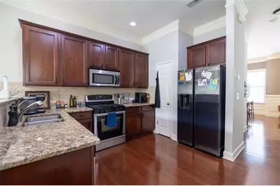 2028 Cobblestone Circle NE, Atlanta, GA 30319 - Photo 4