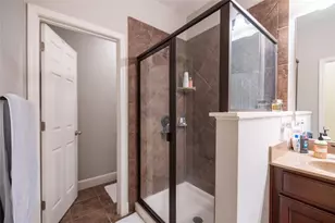 2028 Cobblestone Cir NE, Atlanta, GA 30319 - Photo 12