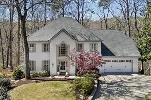 3373 Lake Crest Ln NE, Roswell, GA 30075 - Photo 1