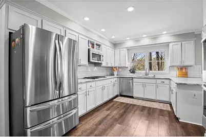 3373 Lake Crest Lane NE, Roswell, GA 30075 - Photo 18