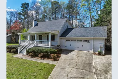 141 Lake Somerset Crest NW, Marietta, GA 30064 - Photo 2