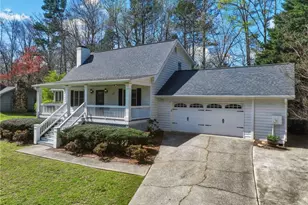 141 Lake Somerset Crest NW, Marietta, GA 30064 - Photo 2