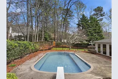 141 Lake Somerset Crest NW, Marietta, GA 30064 - Photo 8