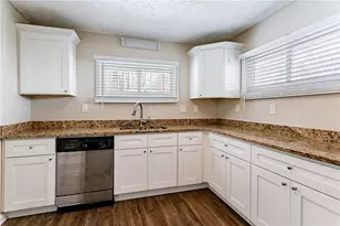 2792 Plantation Dr, Atlanta, GA 30344 - Photo 12