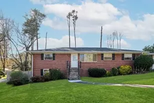 552 Sybil Ln SE, Marietta, GA 30067 - Photo 1