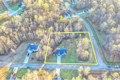 129 Meadow Brook Lane, Commerce, GA 30530 - Photo 2