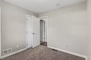 6344 Westbury Rd, Riverdale, GA 30274 - Photo 18