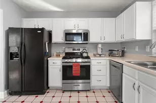 370 Emerald Green Ct, Atlanta, GA 30349 - Photo 10