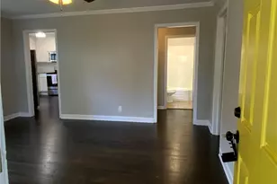 578 Oakhurst Dr, Marietta, GA 30066 - Photo 2