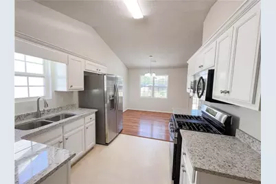 124 Amelia Garden Way, Lawrenceville, GA 30045 - Photo 2