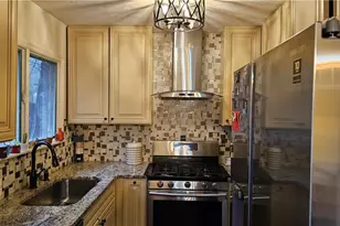 1807 Ashborough Circle SE, Marietta, GA 30067 - Photo 4