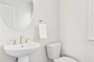 1001 Burnside Ln. NW, Atlanta, GA 30318 - Photo 32