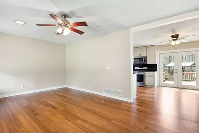 1590 Bellchase Drive SW, Marietta, GA 30064 - Photo 8