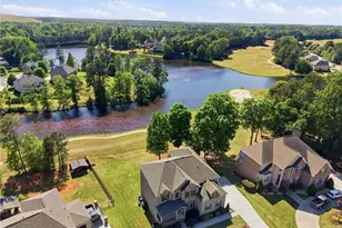 604 Augusta Dr, Fairburn, GA 30213 - Photo 2