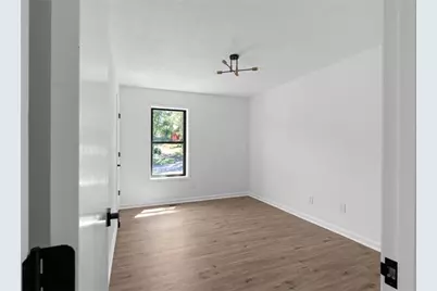 5111 Manitou Way, Stone Mountain, GA 30087 - Photo 8