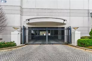 2840 Peachtree Rd NW, Atlanta, GA 30305 - Photo 42