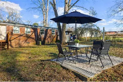 336 Gordon St, Jefferson, GA 30549 - Photo 14