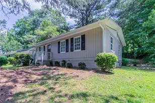 881 Mercury Dr NW, Atlanta, GA 30331 - Photo 2