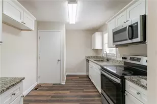 933 Capitol View Ave NW, Atlanta, GA 30318 - Photo 4