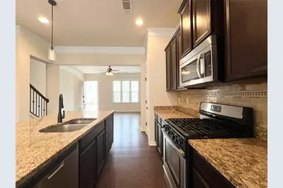 1650 Sabastian Point NE, Atlanta, GA 30329 - Photo 10