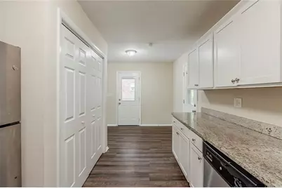 733 San Fernando Drive SE, Smyrna, GA 30080 - Photo 4