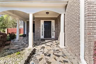 4363 Pond Edge Rd, Snellville, GA 30039 - Photo 4