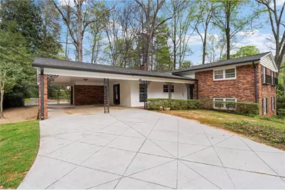 274 Land O Lakes Court NE, Atlanta, GA 30342 - Photo 4