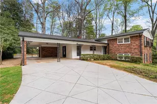 274 Land O Lakes Ct NE, Atlanta, GA 30342 - Photo 4