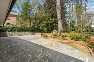 274 Land O Lakes Ct NE, Atlanta, GA 30342 - Photo 40