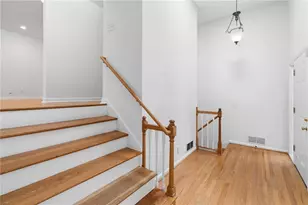 274 Land O Lakes Ct NE, Atlanta, GA 30342 - Photo 8