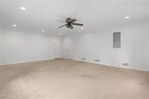 274 Land O Lakes Ct NE, Atlanta, GA 30342 - Photo 36