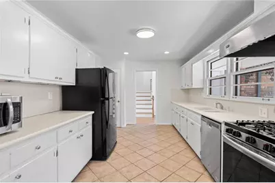 274 Land O Lakes Court NE, Atlanta, GA 30342 - Photo 12